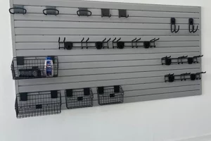 slatwall-shelf