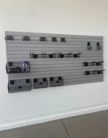 slatwall-shelf